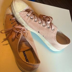 Pink woven Converse